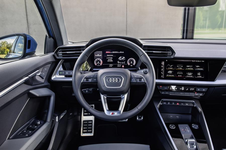 Торпедо Audi A3 Sedan 35 TDI S-Line 2020 года  (WW) (фото 34 из 42)
